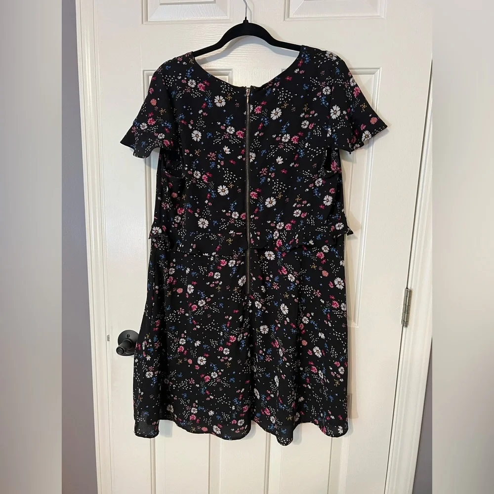 Xhilaration XXL women’s dress flowered tiered cap sleeves black - Picture 2 of 7
